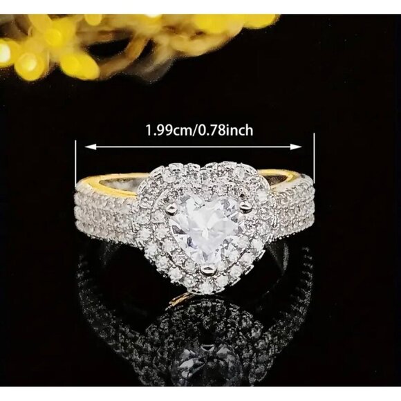 925 Sterling Silver Heart-Shaped Ring - Picture 3 of 5